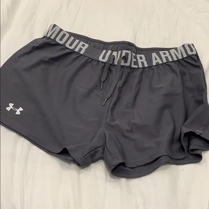 Women’s Under Armour shorts size medium